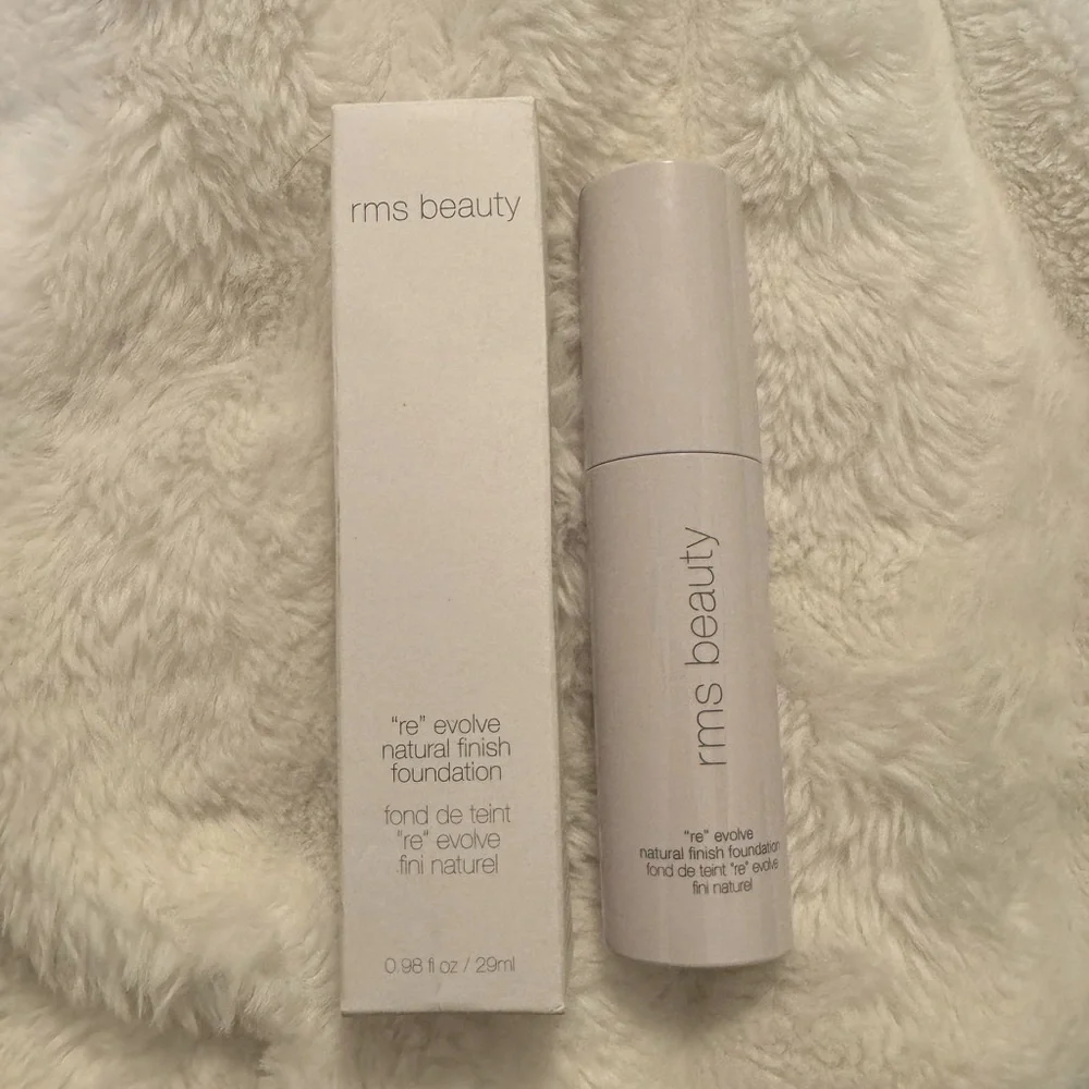 🔵RMS Beauty ReEvolve Natural Finish Liquid Foundation Shade 00 Light Neutral